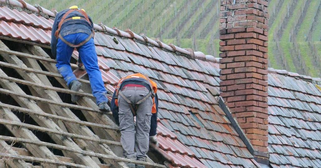 roofing contractor in sebastian