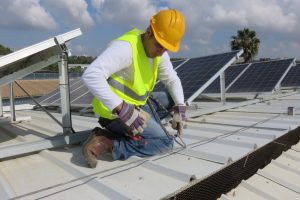 Commercial roof maintenance