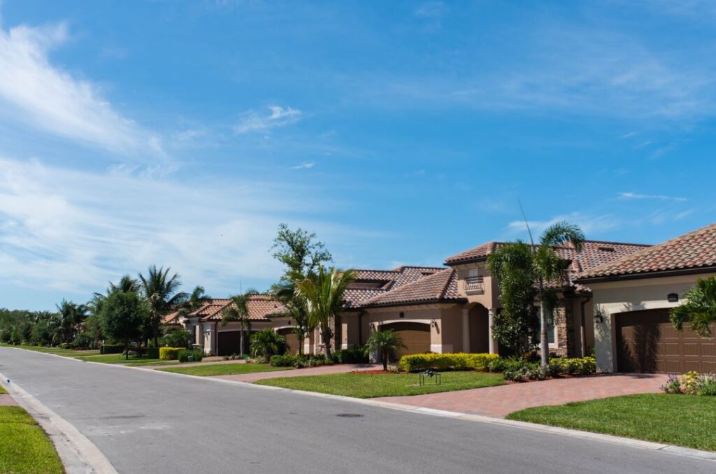 homes on a street in Florida