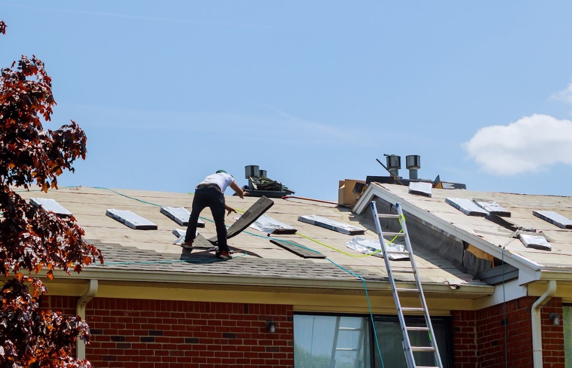 When Is the Best Time to Replace Your Roof in Florida? 1 694e6e5f6bd132a23c70ea55 roof replacement