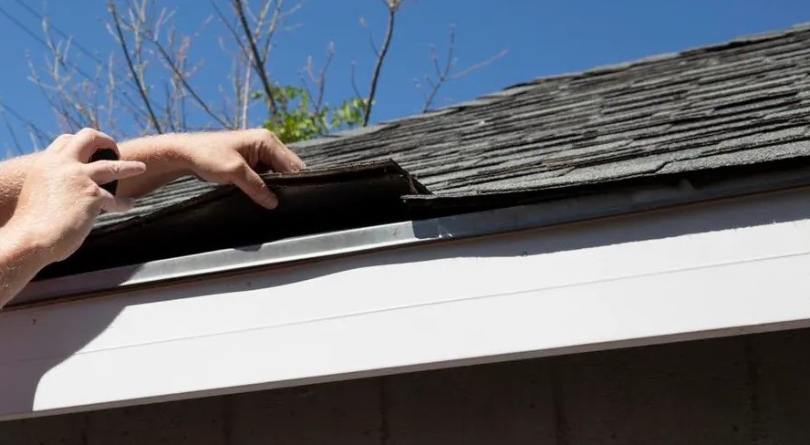 Roof Maintenance Plan for Florida Seniors: Ensuring a Safe and Secure Home - Roof Maintenance In Florida 2