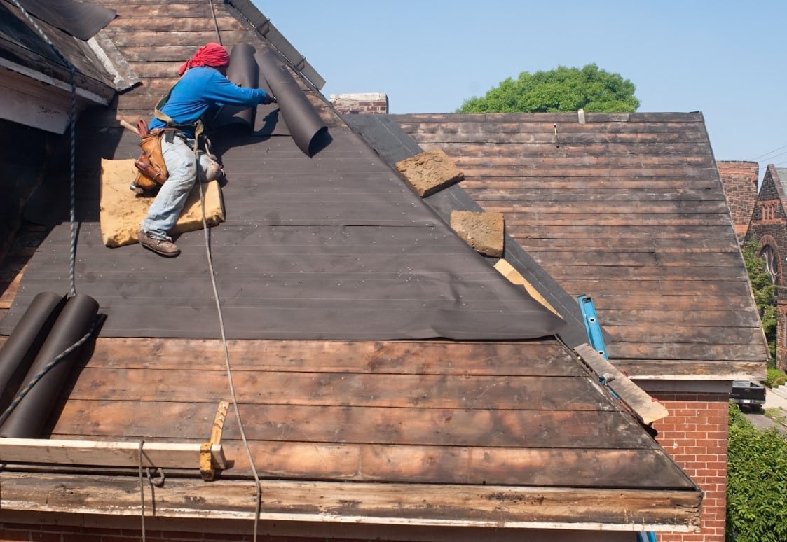 roofer-bonded-and-insured-in-Florida